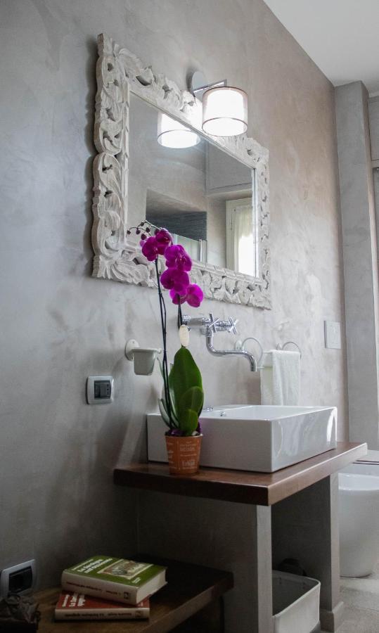 La Casa Di Adele Cagliari B&B Экстерьер фото
