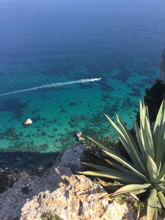 La Casa Di Adele Cagliari B&B Экстерьер фото