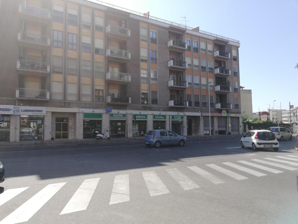 La Casa Di Adele Cagliari B&B Экстерьер фото